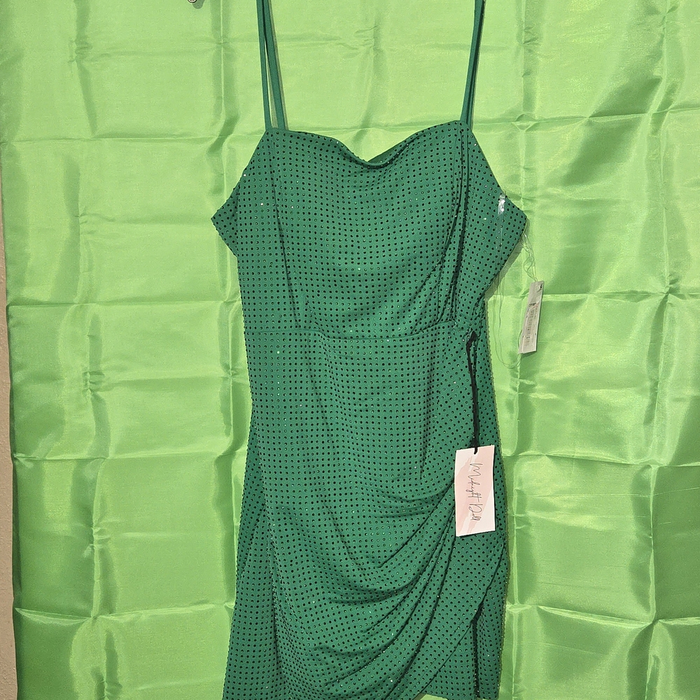 Chic Green Polka Dot Mini Dress